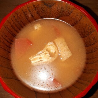 夏のさわやかトマトの味噌汁～